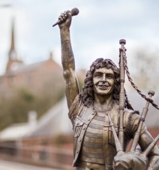 Bon Scott Statue, Kirriemuir
