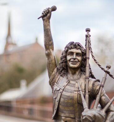 Bon Scott Statue, Kirriemuir