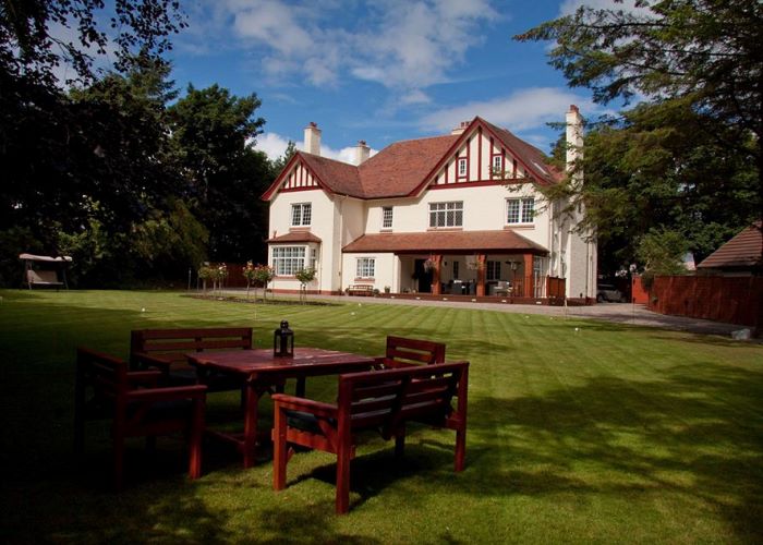 Exterior view of Brucefield Boutique B&B