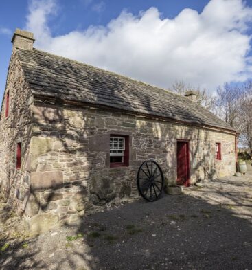 Davidson Legacy Cottage, Aberlemno, near Brechin