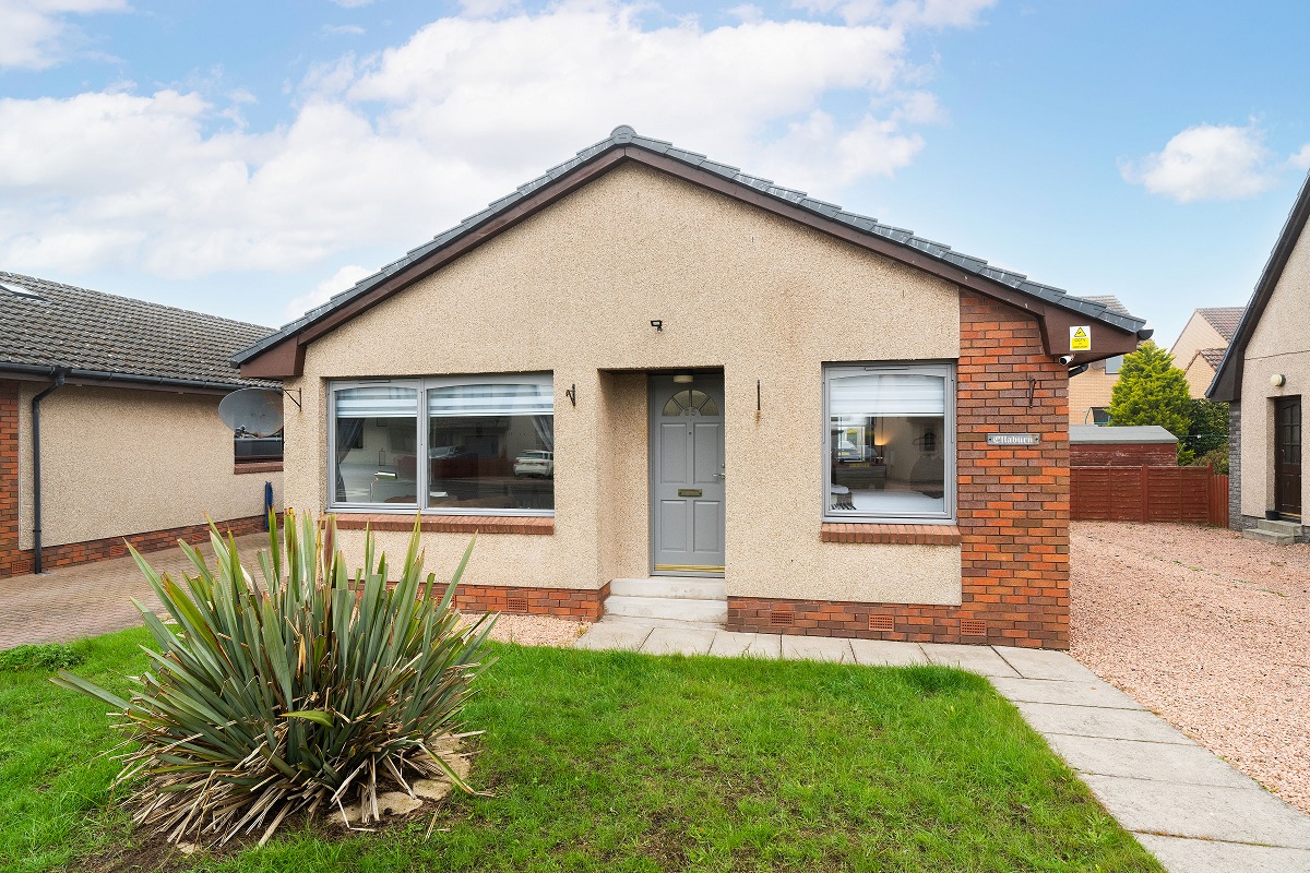Exterior view of Ellaburn, Carnoustie