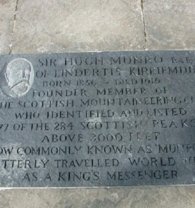 Engraved Paving at Cumberland Close