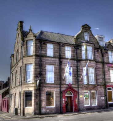 Exterior view of the George Hotel in Montrose