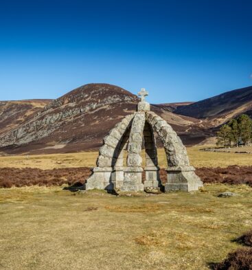 Mount Keen and Queen’s Well Walking Route