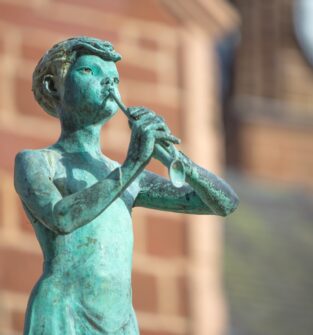 Peter Pan Statue, Kirriemuir