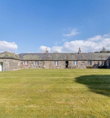 Exterior view of Wellbank Cottage near Kirriemuir
